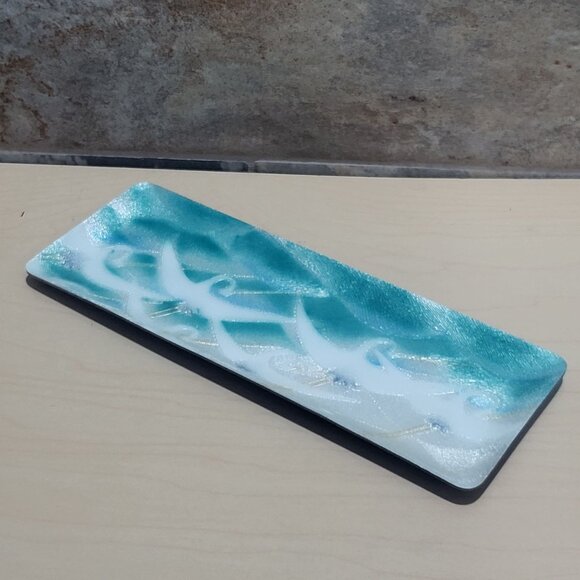 Vintage Enamel Rectangular Dish With Wave and Crane Motifs - Picture 5 of 8